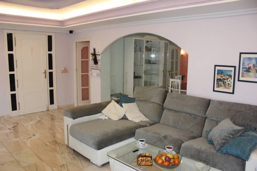 CHALET_EN_LOS_FRUTALES,_CHALET_IN_THE_FRUITS,_CHALET_AUX_FRUITS,_ШАЛЕ_В_ФРУКТАХ