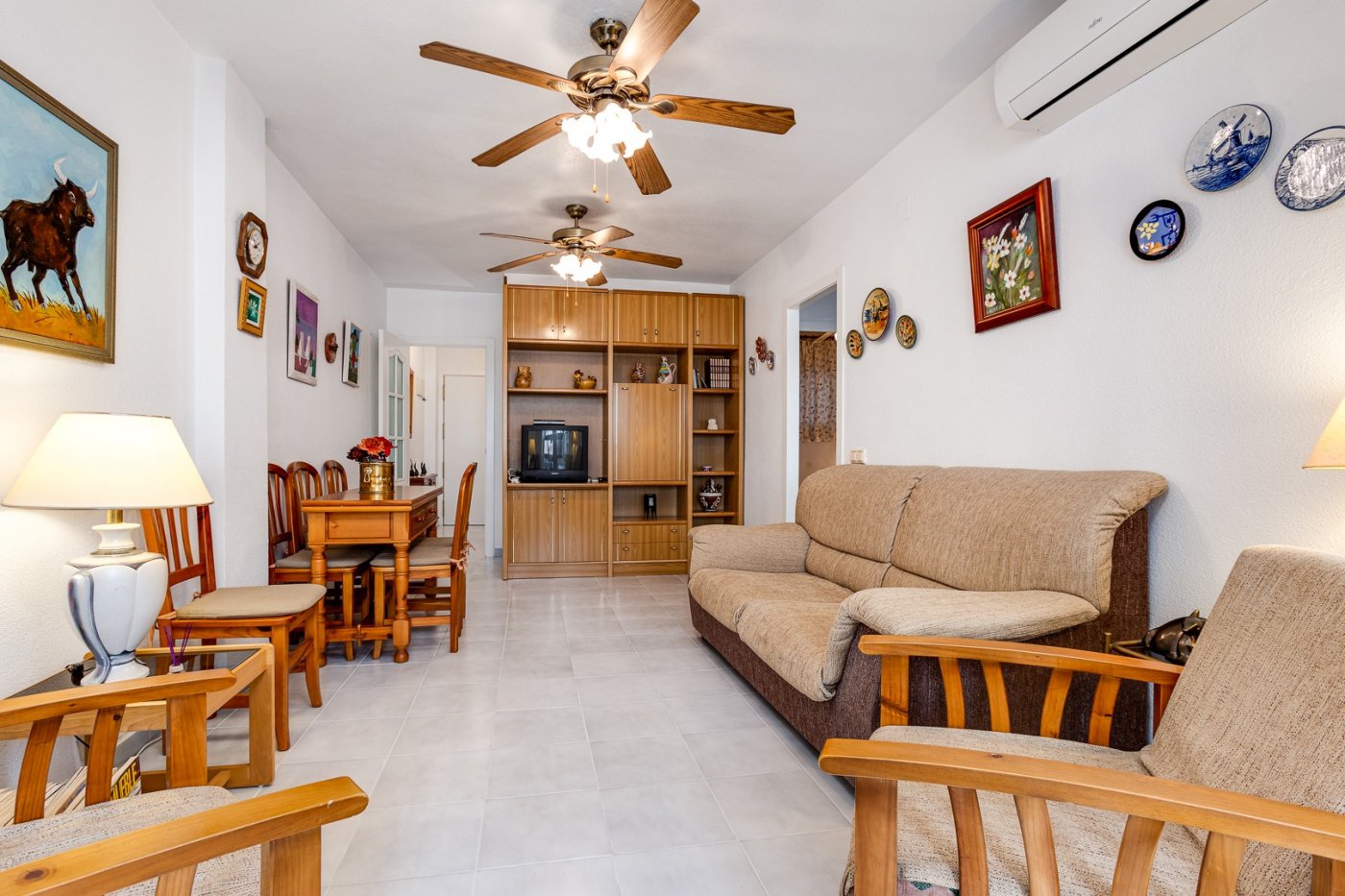 PISO_EN_CALLE_GOLETA,_APARTMENT_IN_GOLETA_STREET,_APPARTEMENT_DANS_LA_RUE_GOLETA