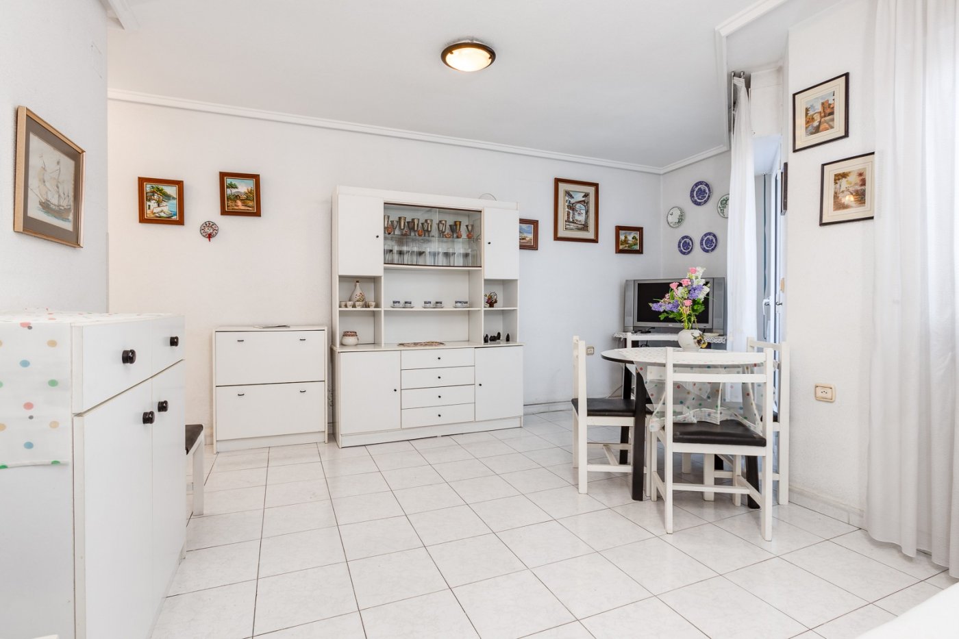 PISO_EN_CALLE_LOS_GASES,_APARTMENT_IN_CALLE_LOS_GASES,_КВАРТИРА_В_CALLE_LOS_GASES