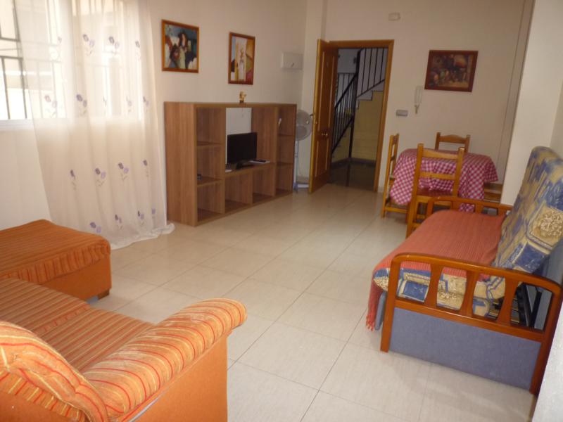 GROUND_FLOOR_APARTMENT_CENTER