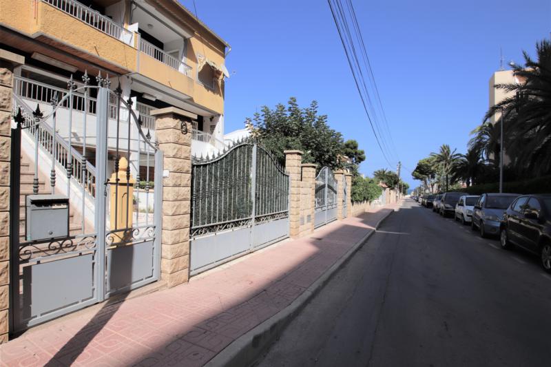 DÚPLEX_EN_PUNTA_PRIMA,_DUPLEX_IN_PUNTA_PRIMA,_DUPLEX_À_PUNTA_PRIMA