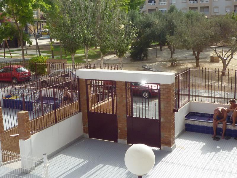 PISO EN PARQUE LA TEJERA, APARTMENT IN LA TEJERA PARK, APPARTEMENT DANS LE PARC DE LA TEJERA