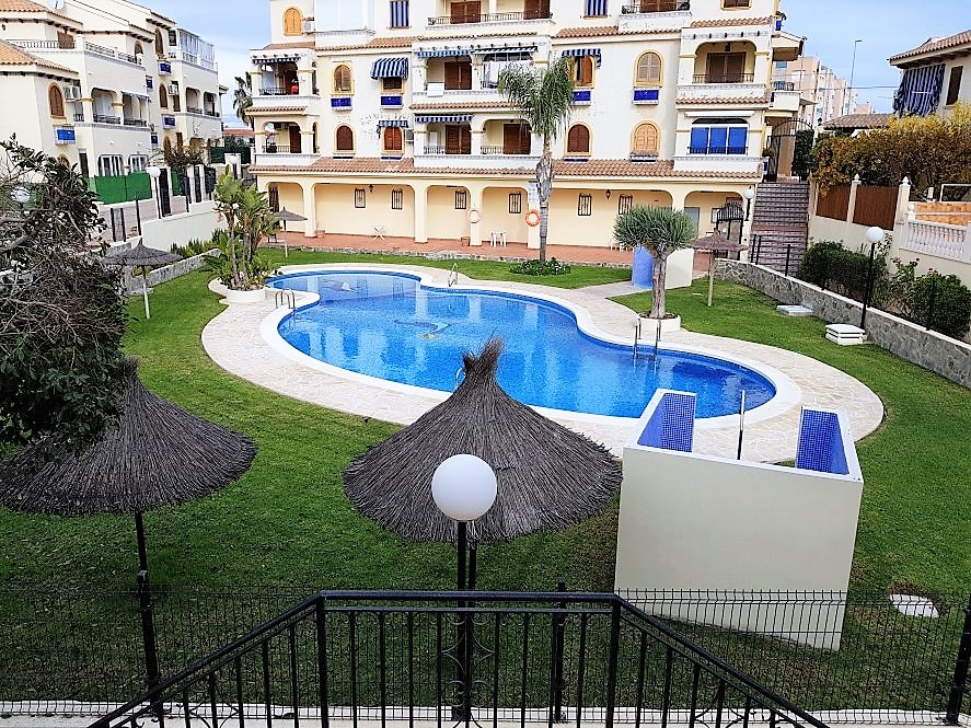 Bungalow_en_La_Mata,_Bungalow_in_La_Mata,_Bungalow_à_La_Mata,_бунгало_в_La_Mata