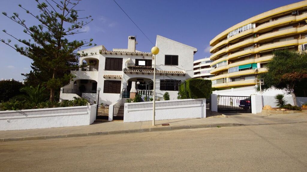 Bungalow_en_Cabo_Roig