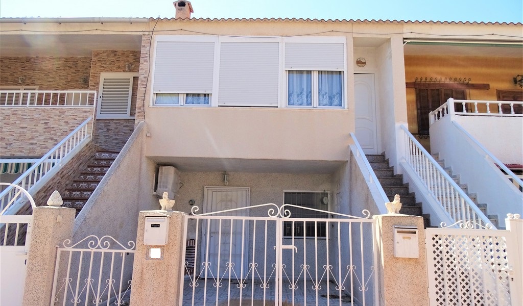 Bungalow_en_San_Roque_Bungalow_in_San_Roque_Bungalow_à_San_Roque_Бунгало_в_San_Roque