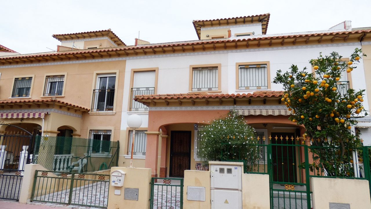 Dúplex_en_Torrevieja,_Duplex_in_Torrevieja,_Duplex_dans_Torrevieja,_Дуплекс_в_Torrevieja