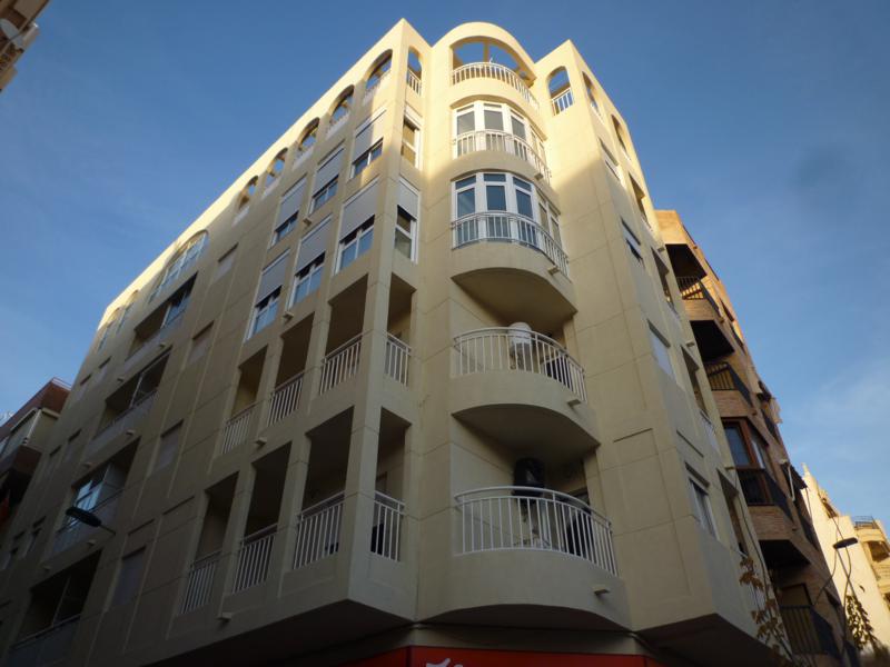 Piso_en_Calle_San_Julián,_Flat_in_San_Julián_Street,_Appartement_dans_la_rue_San_Julián