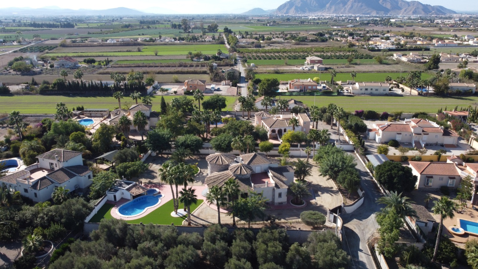 Magnifico_Chalet_OBRA_NUEVA_en_Catral,_Magnificent_Chalet_NEW_CONSTRUCTION_in_Catral
