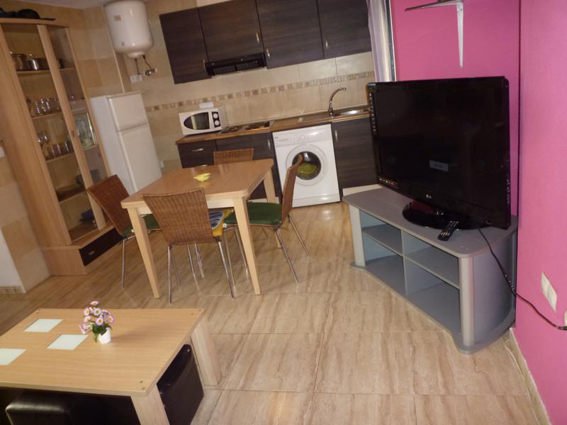 Piso_en_Calle_San_Julián,_Flat_in_San_Julián_Street,_Appartement_dans_la_rue_San_Julián
