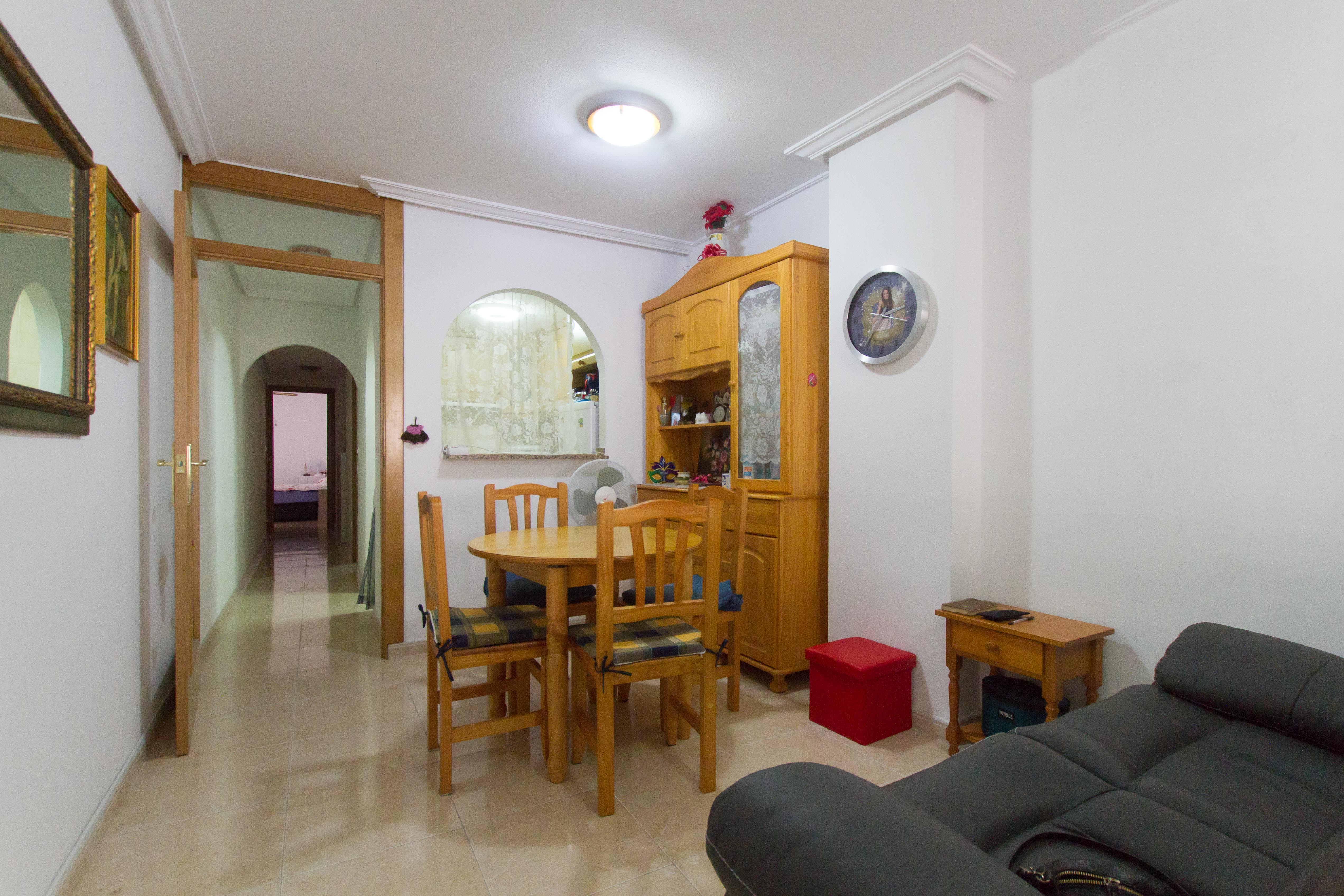 Piso_en_Calle_San_Emigdio,_Flat_in_San_Emigdio_Street,_Appartement_dans_la_rue_San_Emigdio
