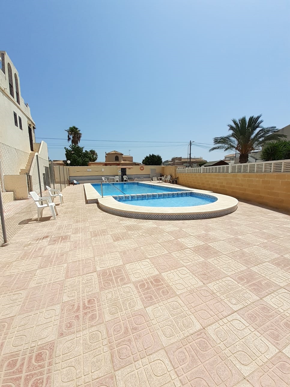 Bungalow_Planta_Baja_Carrefour,_Bungalow_Ground_Floor_Carrefour