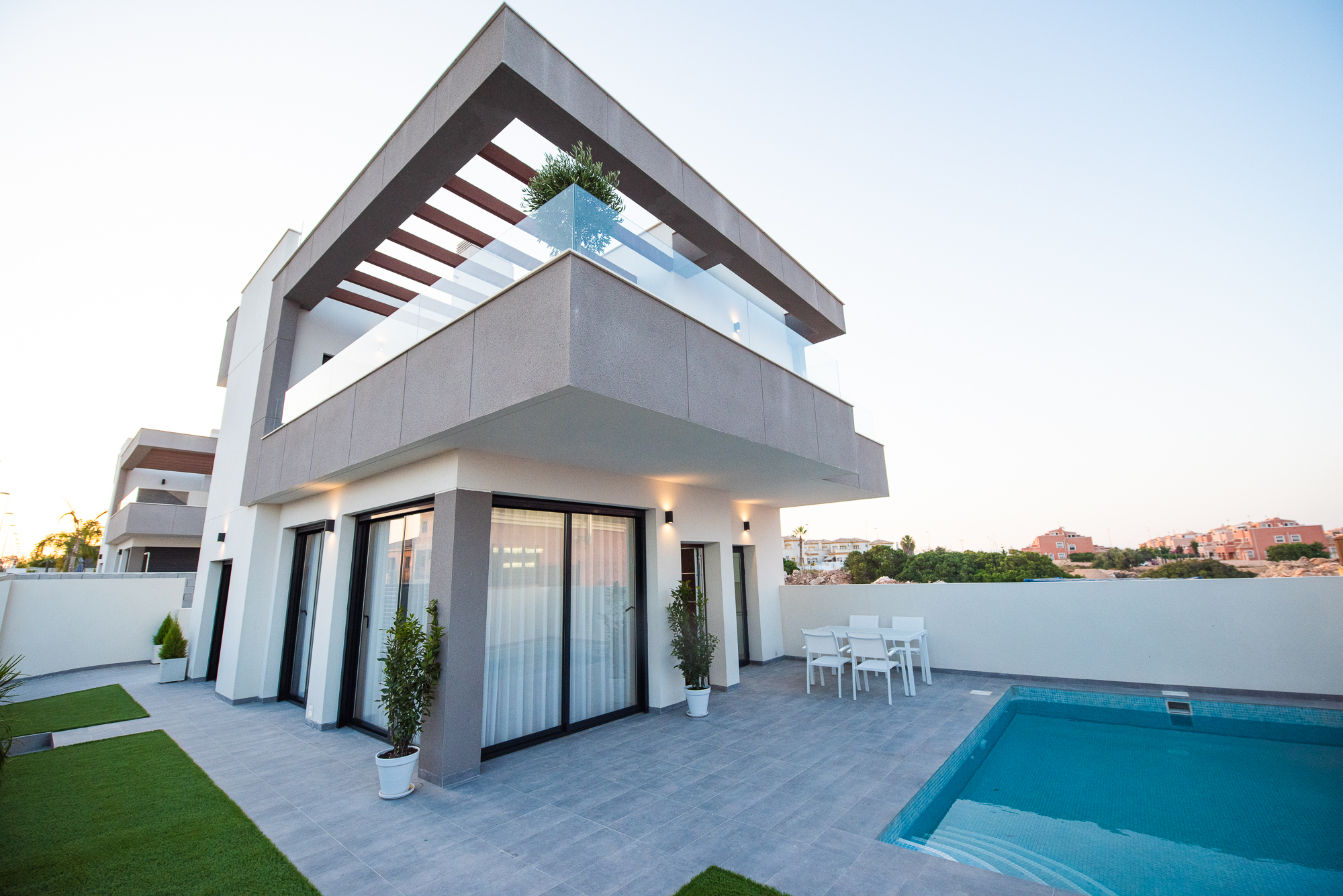 Chalet_OBRA_NUEVA,_LOS_MONTESINOS,_Chalet_NEW_WORK,_LOS_MONTESINOS