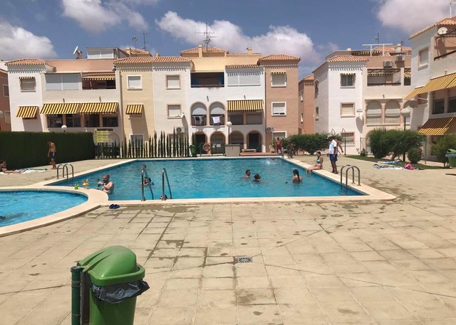 Piso_Urbanización_el_Paraíso_los_Náufragos,_Flat_Urbanization_El_Paraíso_los_Náufragos